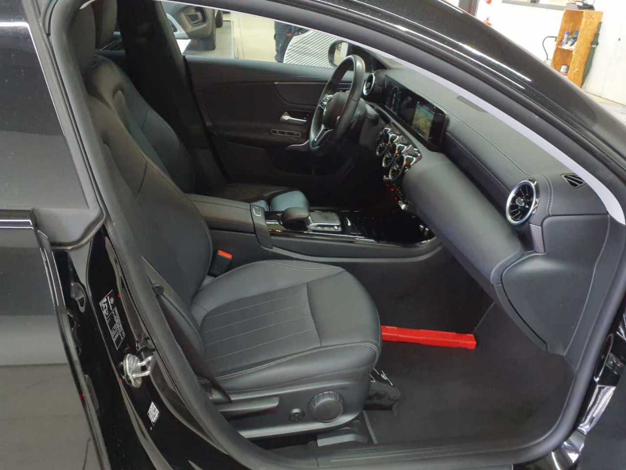 Mercedes-Benz CLA 250 Shooting Brake 7G-DCT Progressive 11