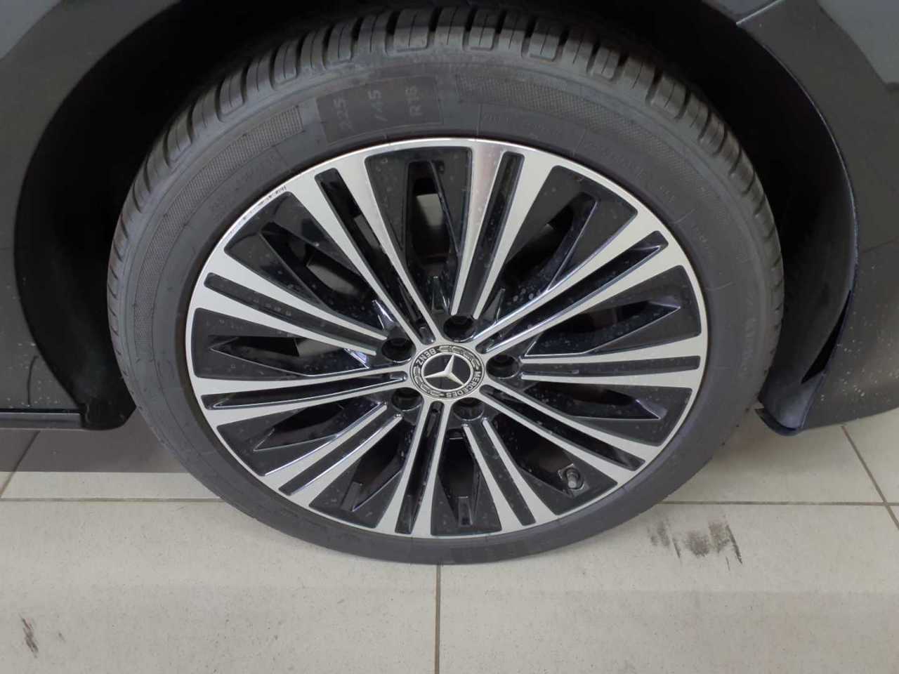 Mercedes-Benz CLA 250 Shooting Brake 7G-DCT Progressive 13