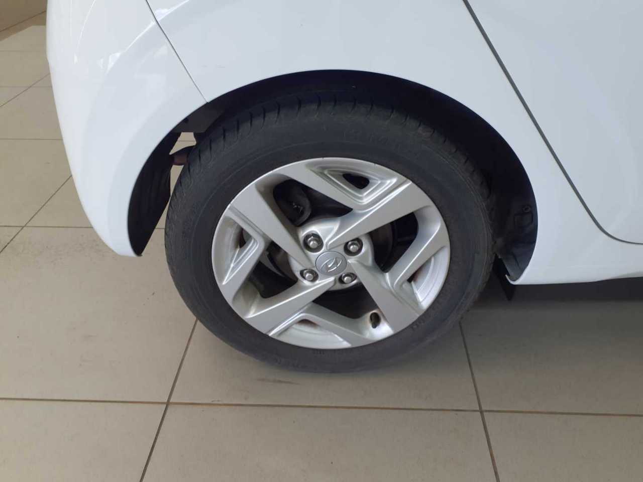 Hyundai i10 1.0 Trend 10
