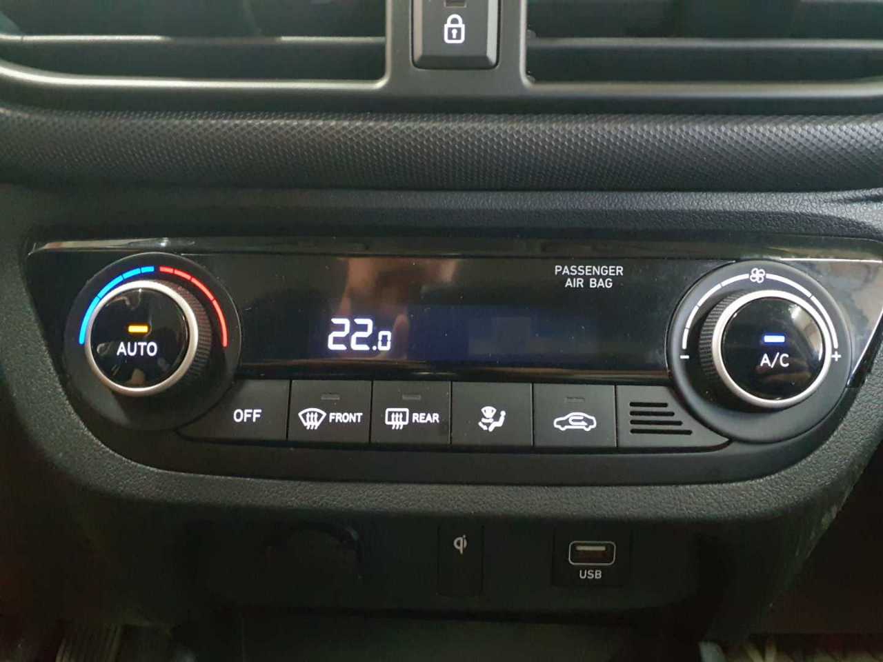 Hyundai i10 1.0 Trend 15