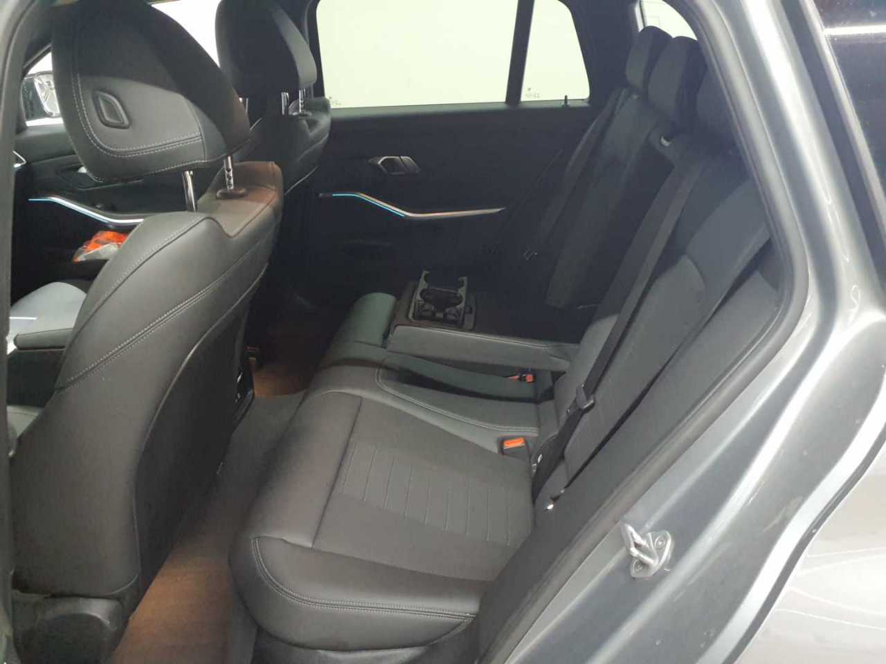 Bmw 318d Touring Aut. 14