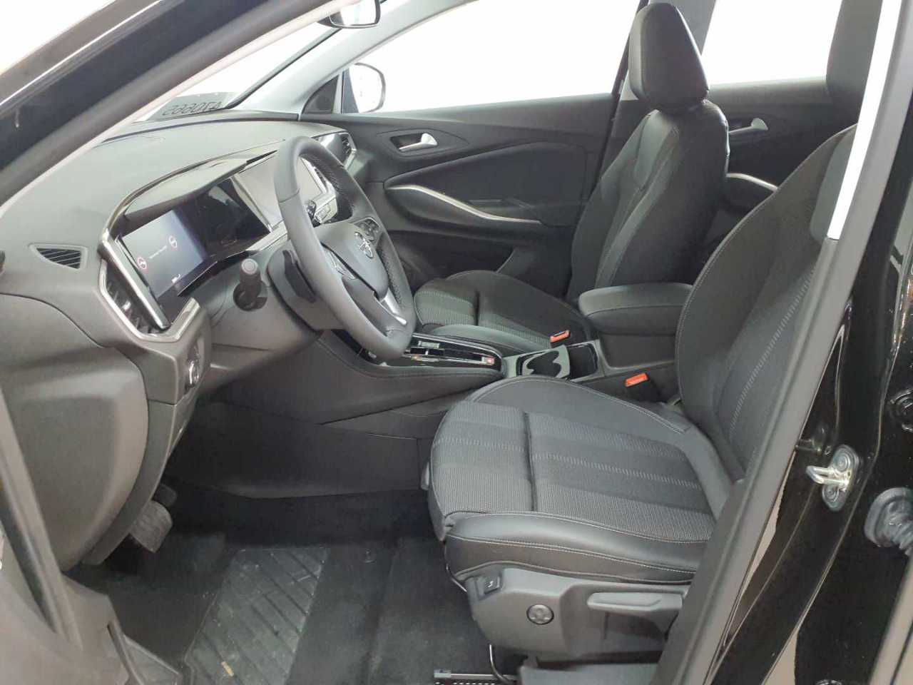 Opel Grandland 1.2 DI Automatik GS 8