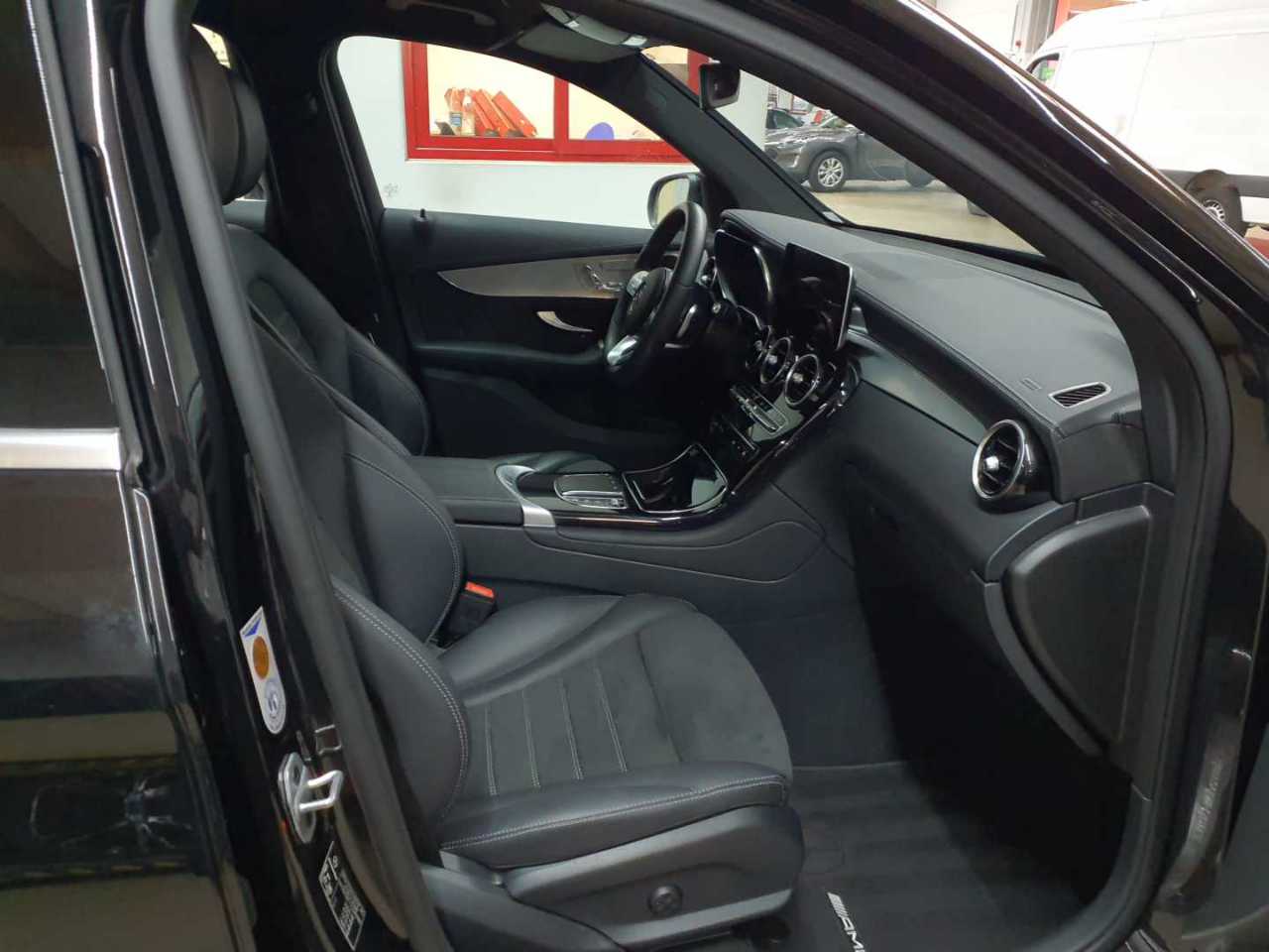 Mercedes-Benz GLC 300 de 4Matic 9G-TRONIC AMG Line 8