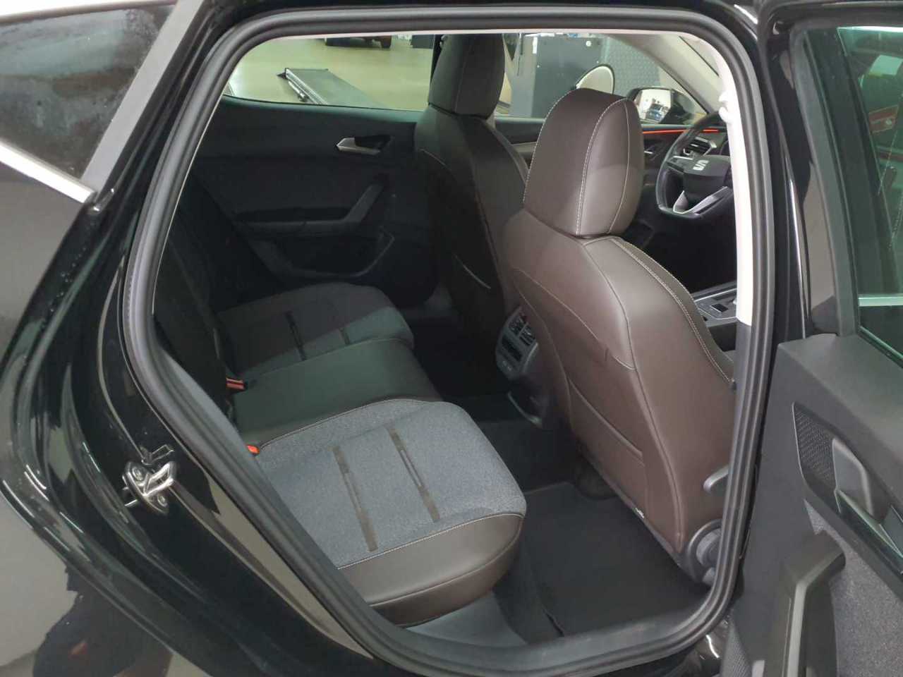 Seat Leon 2.0 TDI DSG Xcellence 14