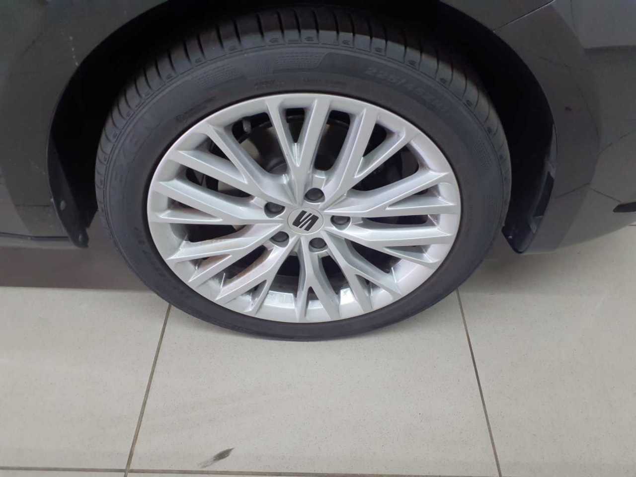 Seat Leon 2.0 TDI DSG Xcellence 16