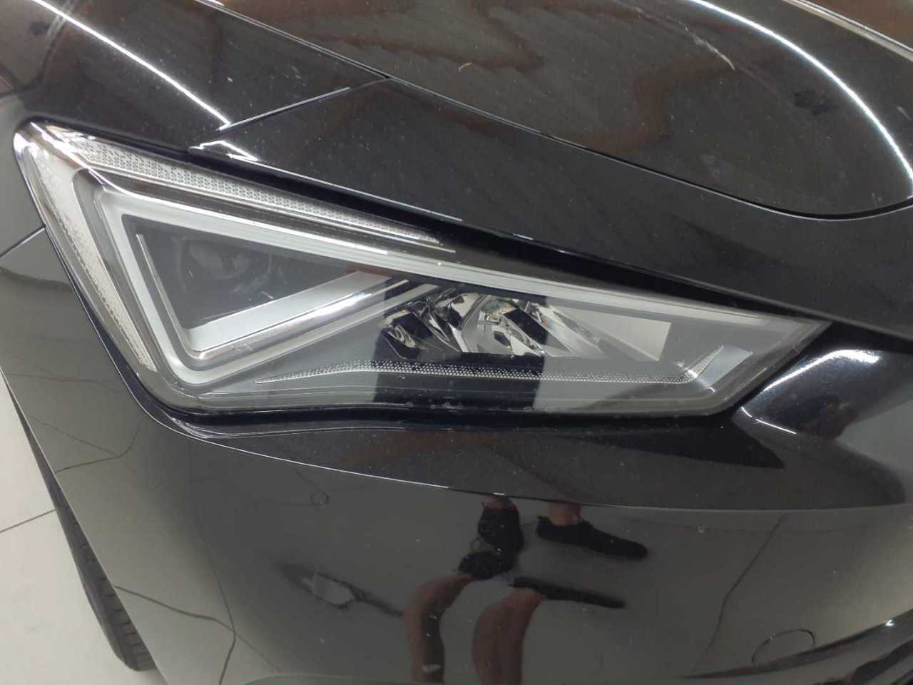 Seat Leon 2.0 TDI DSG Xcellence 17