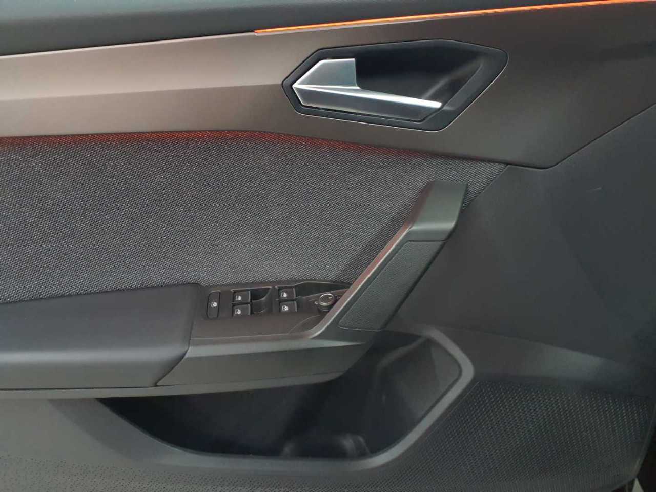 Seat Leon 2.0 TDI DSG Xcellence 18