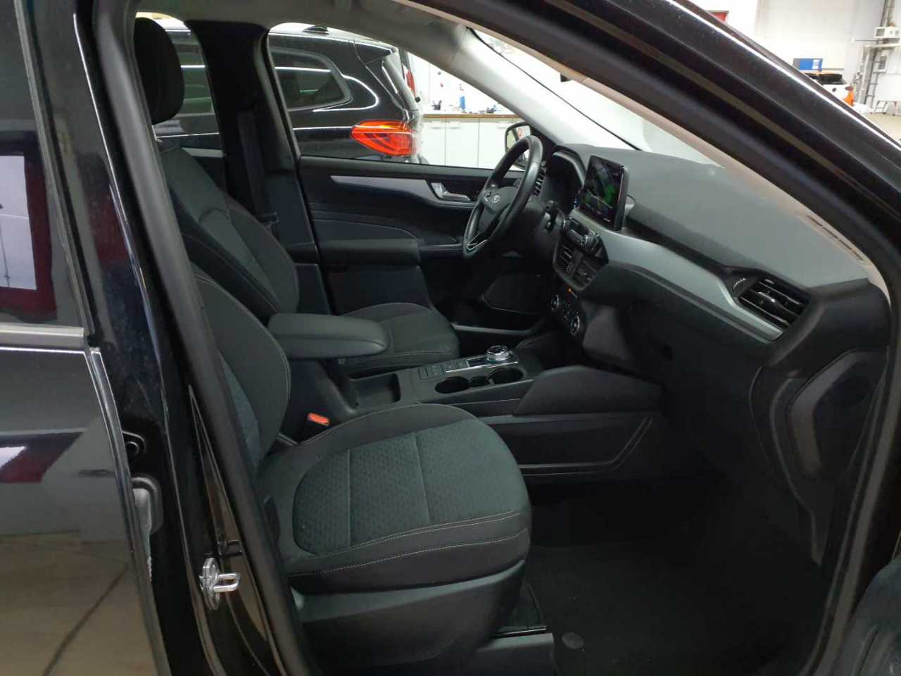 Ford Kuga 2.0 EcoBlue Aut. 4x4 COOL&CONNECT 8