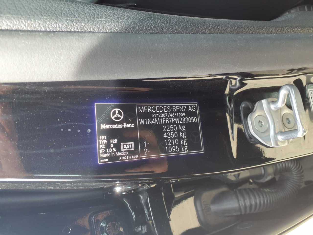 Mercedes-Benz GLB 220 d 4Matic 8G-DCT Style 16