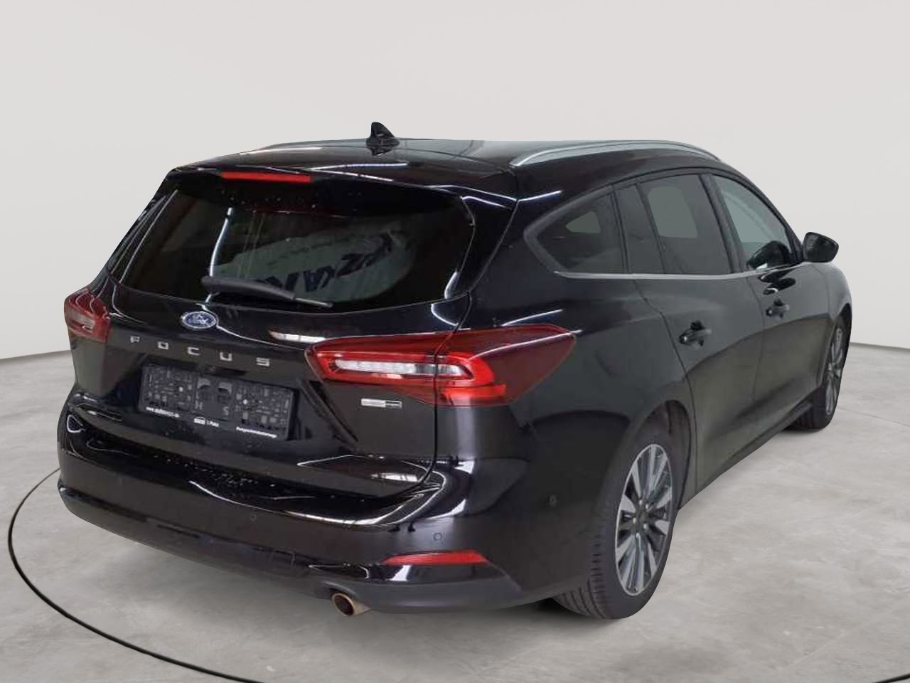 Ford Focus Turnier 1.0 EcoBoost Hybrid Aut. TITANIUM X 4