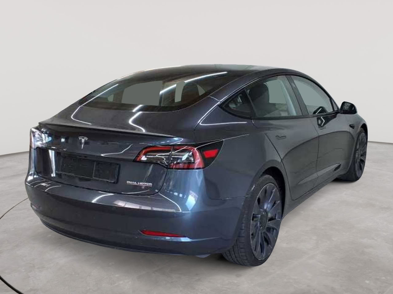 Tesla Model 3 Langstreckenbatt. Allradantrieb Dual Motor Performance 4