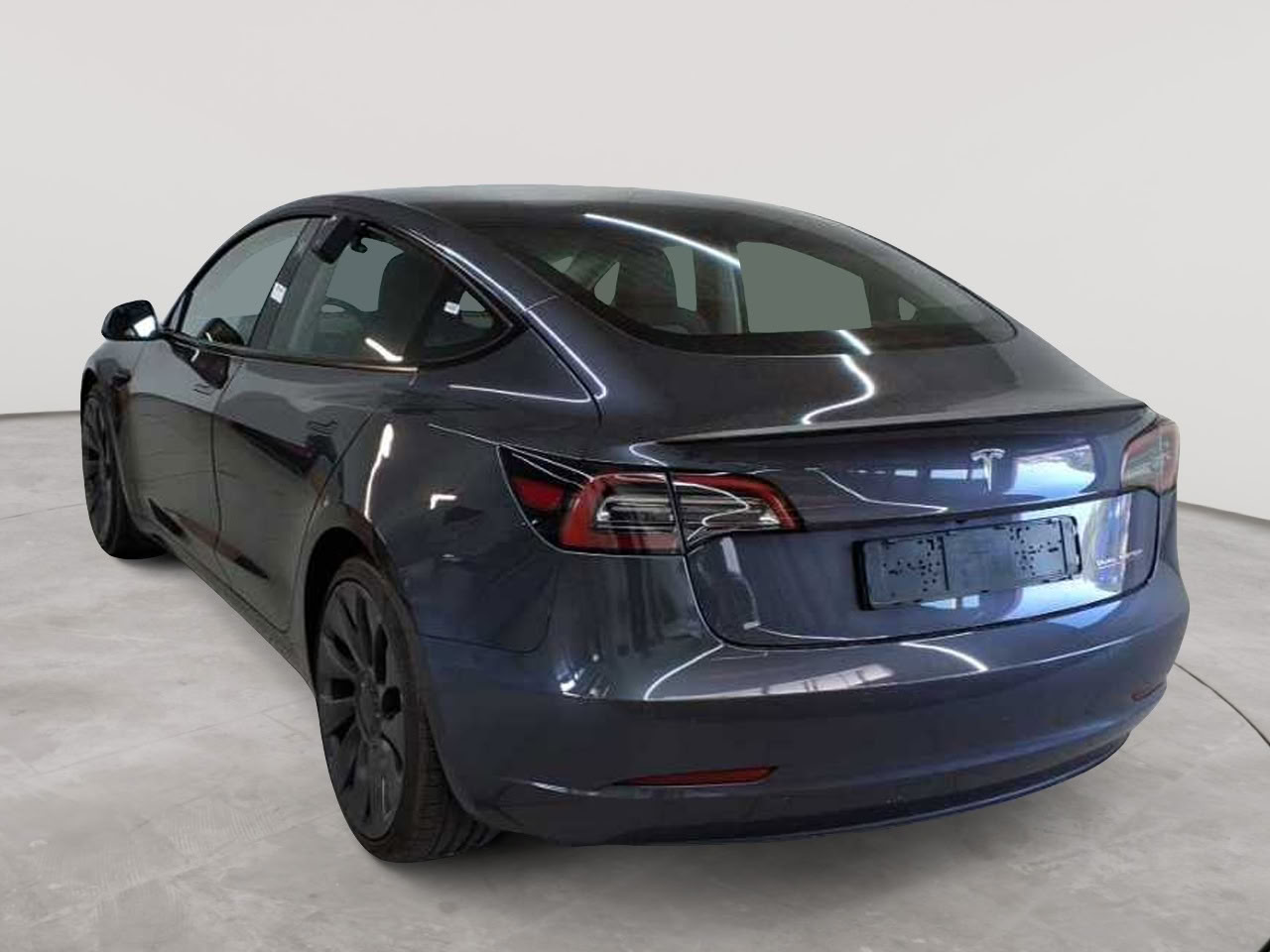 Tesla Model 3 Langstreckenbatt. Allradantrieb Dual Motor Performance 5