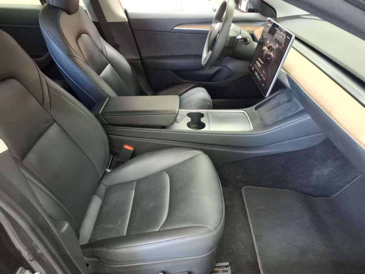 Tesla Model 3 Langstreckenbatt. Allradantrieb Dual Motor Performance 8