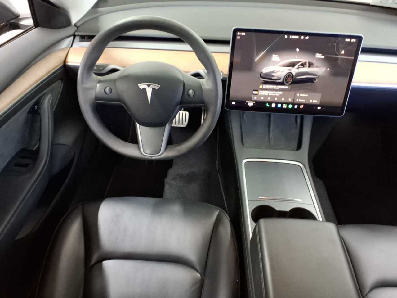Tesla Model 3 Langstreckenbatt. Allradantrieb Dual Motor Performance 10