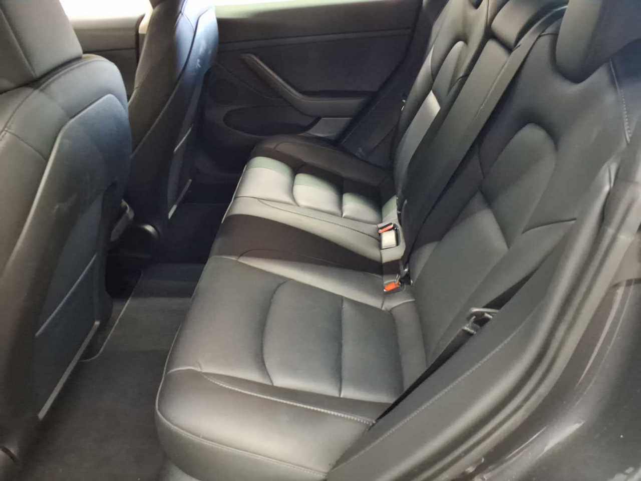 Tesla Model 3 Langstreckenbatt. Allradantrieb Dual Motor Performance 13