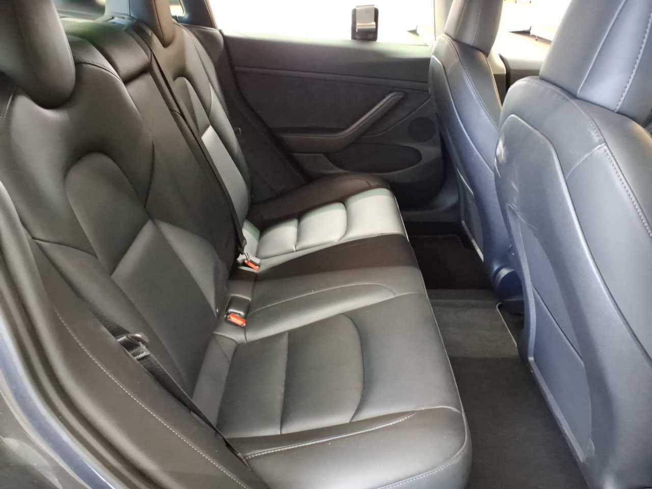 Tesla Model 3 Langstreckenbatt. Allradantrieb Dual Motor Performance 14