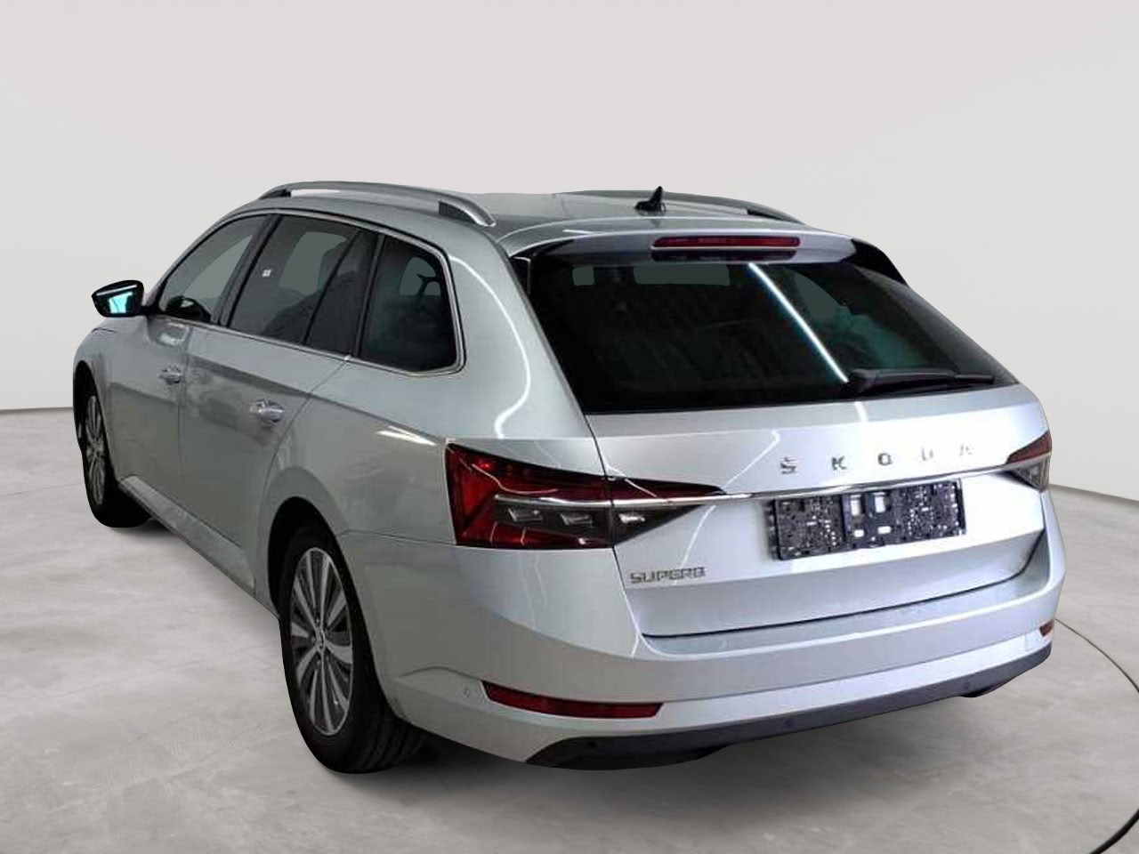 Skoda Superb Combi 2.0 TDI DSG Style 2