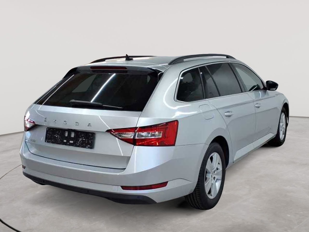 Skoda Superb Combi 2.0 TDI DSG Ambition 4