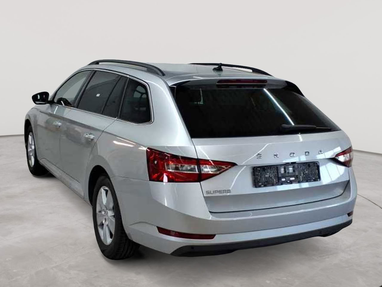 Skoda Superb Combi 2.0 TDI DSG Ambition 5
