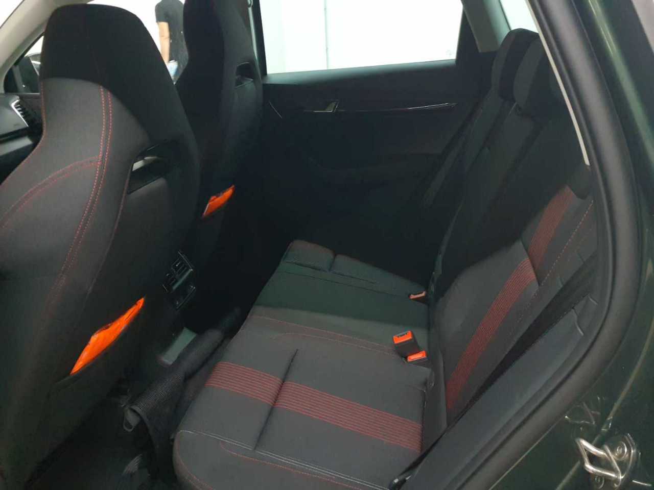 Skoda Karoq 2.0 TDI SCR 4x4 DSG Style 13