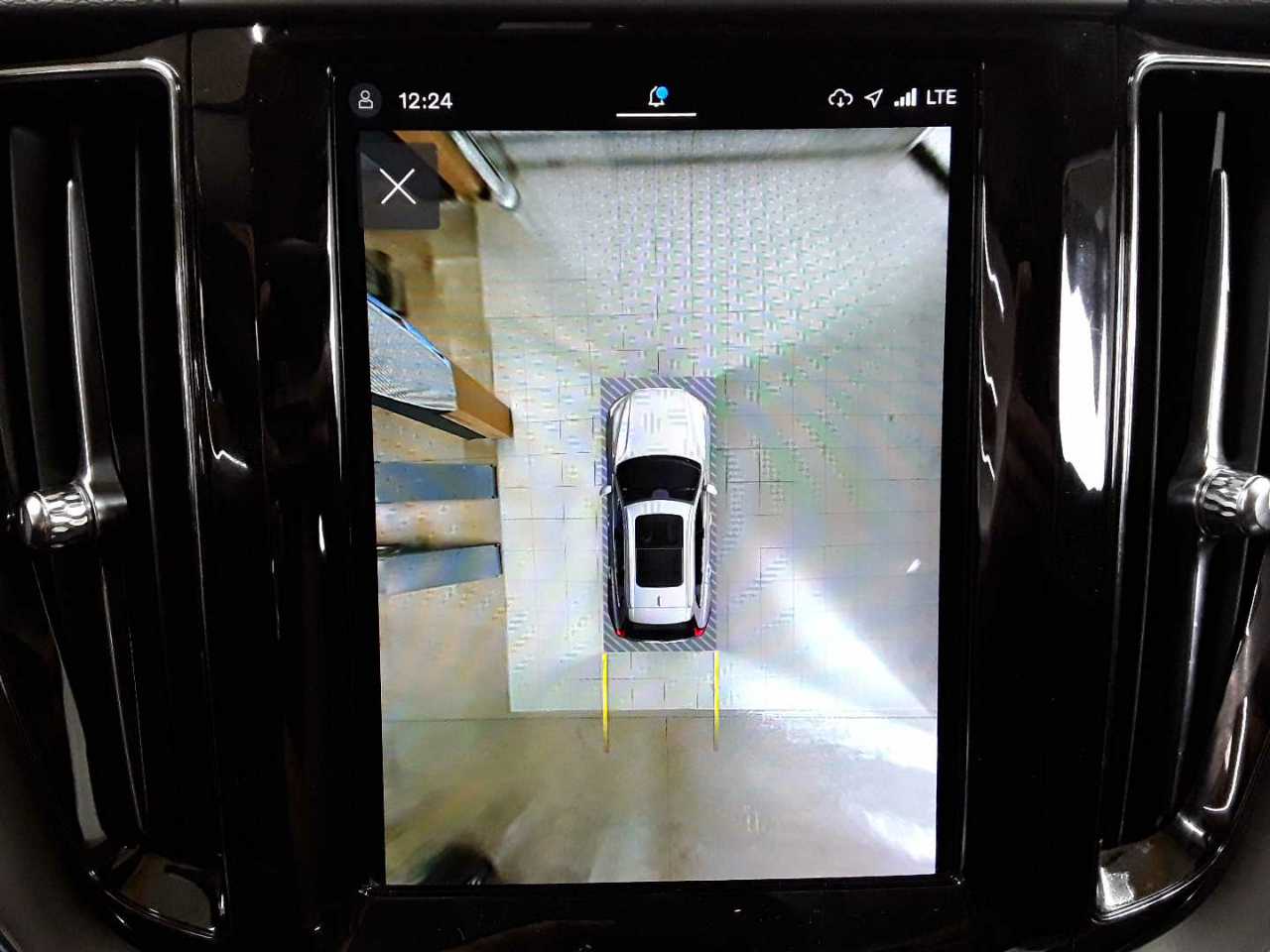 Volvo XC60 B4 D AWD Geartronic Momentum Pro 17
