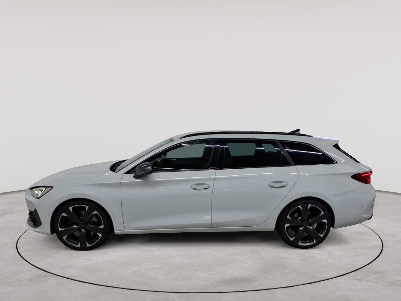 Cupra Leon Sportstourer 2.0 TSI DSG VZ 6