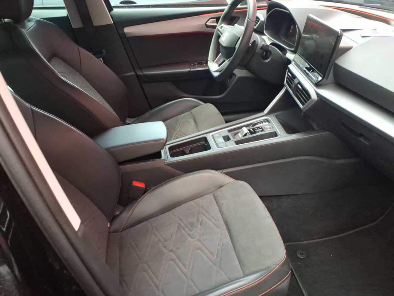 Seat Leon Sportstourer 1.4 e-Hybrid DSG FR 8