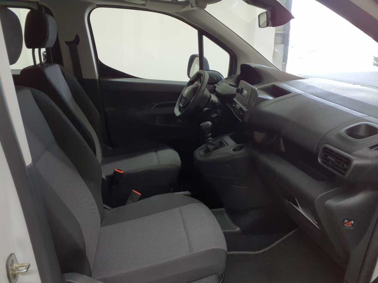 Peugeot Rifter PureTech 110 L1 Active Pack 8
