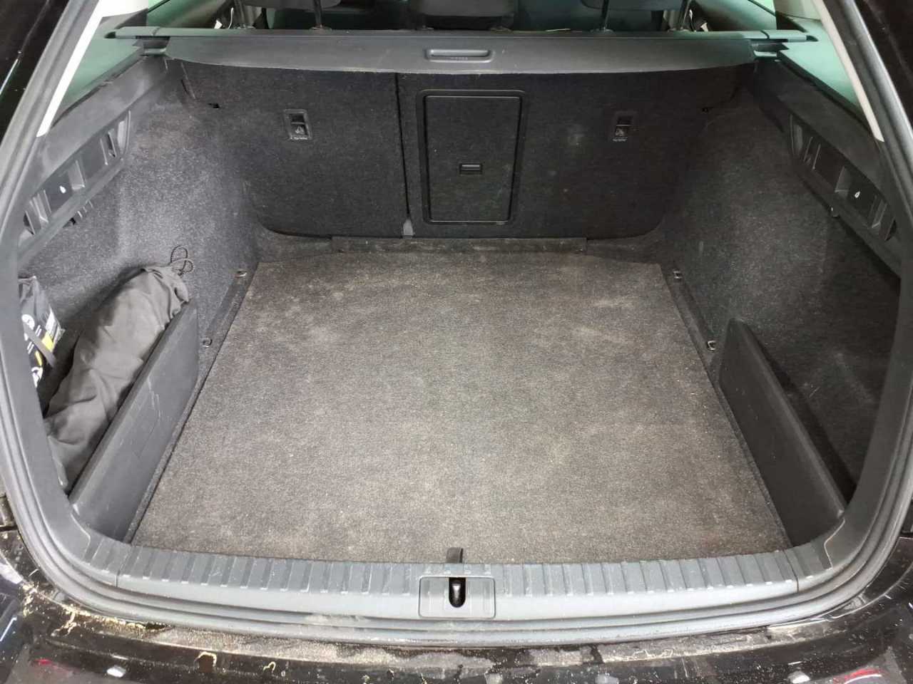 Skoda Octavia Combi 2.0 TDI DSG Clever 16