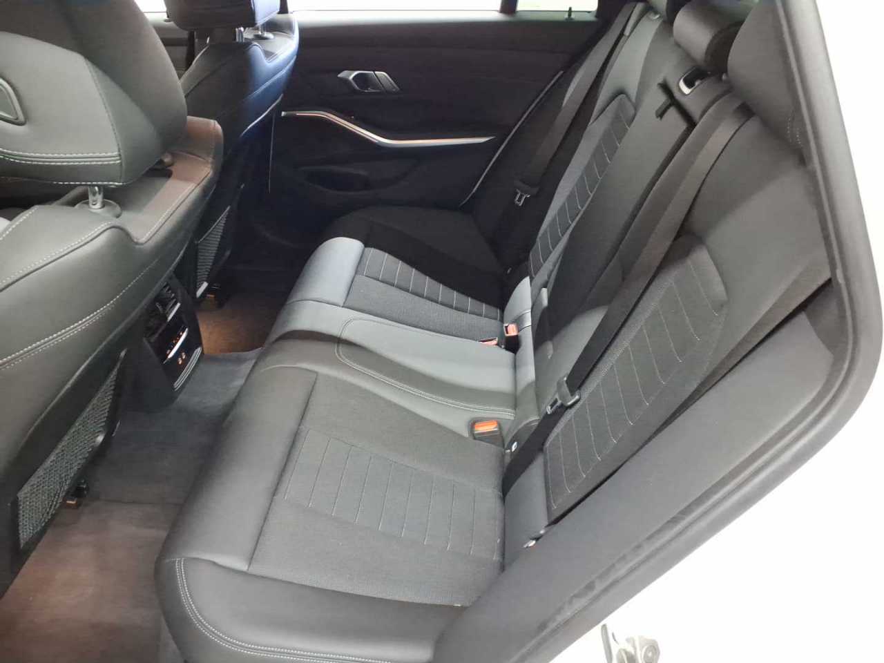 Bmw 318d Touring Aut. 13