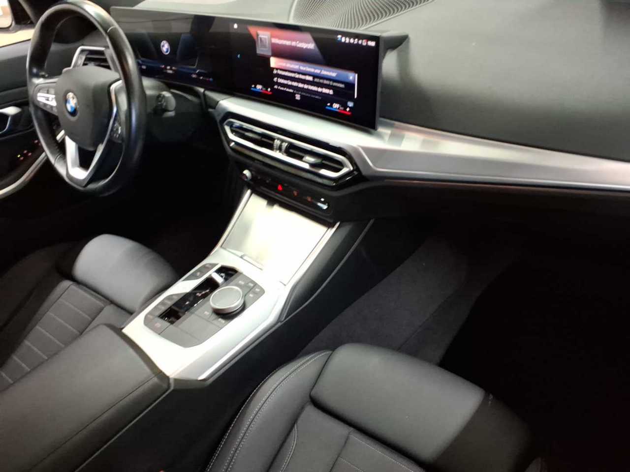 Bmw 318d Touring Aut. 9