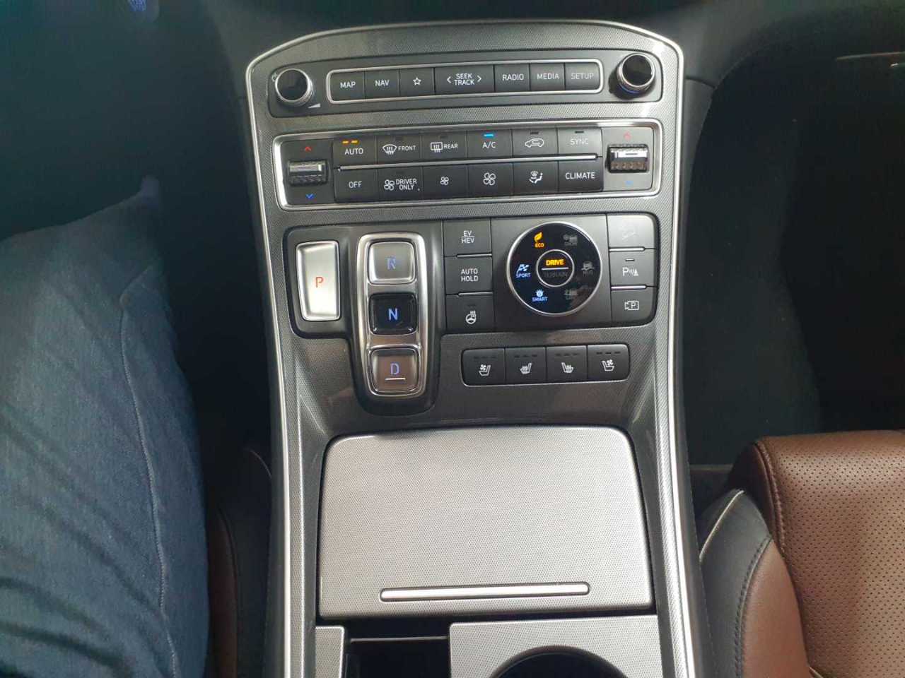 Hyundai SANTA FE 1.6 Plugin-Hybrid 4WD Prime 10