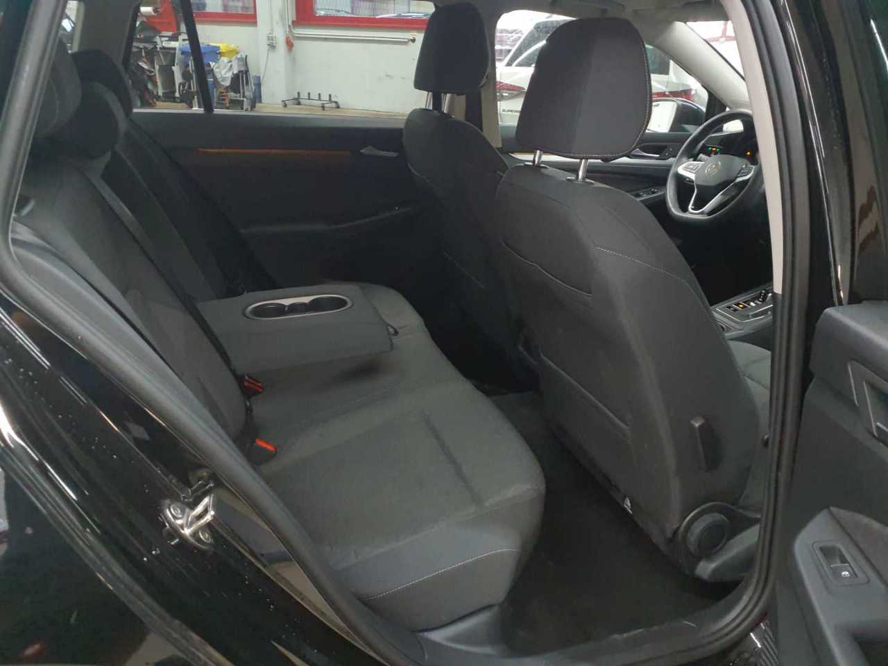 Vw Golf Variant 1.5 eTSI OPF DSG Life 14