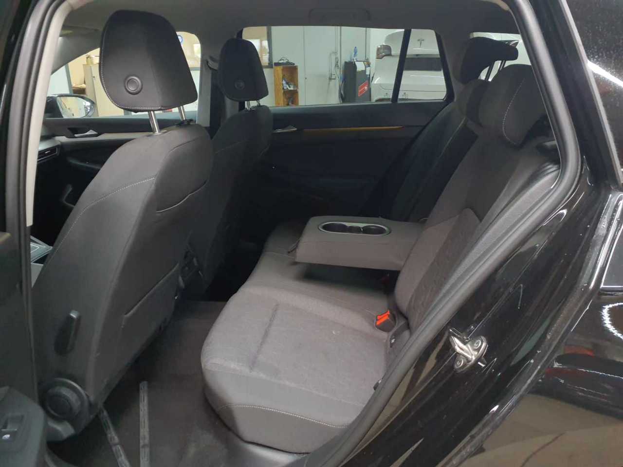 Vw Golf Variant 1.5 eTSI OPF DSG Life 13