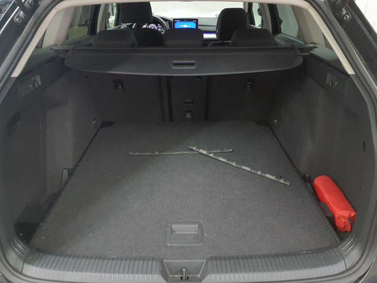 Vw Golf Variant 1.5 eTSI OPF DSG Life 15