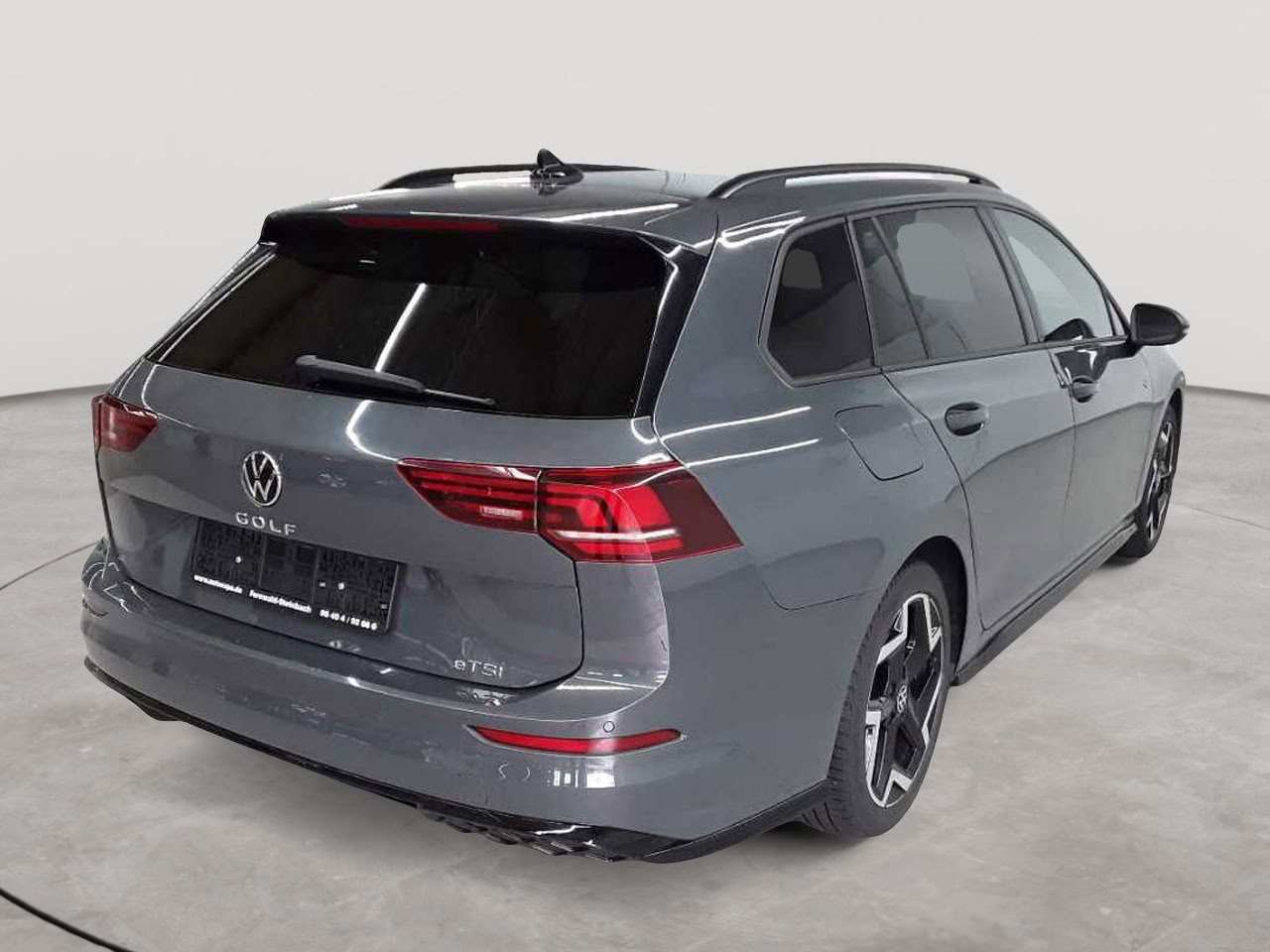 Vw Golf Variant 1.5 eTSI OPF DSG R-Line 4