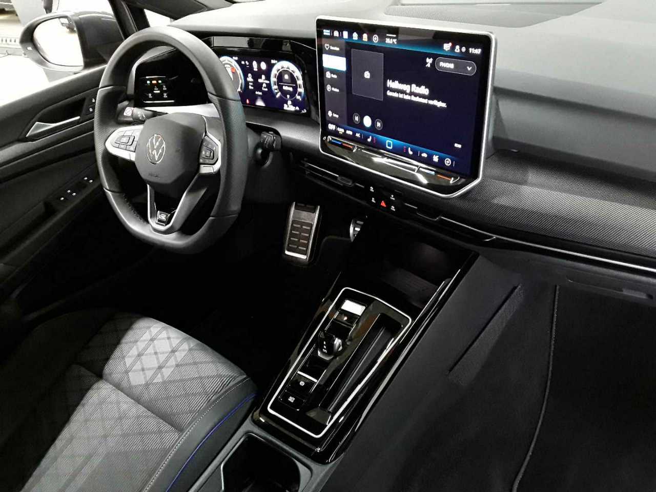 Vw Golf Variant 1.5 eTSI OPF DSG R-Line 9