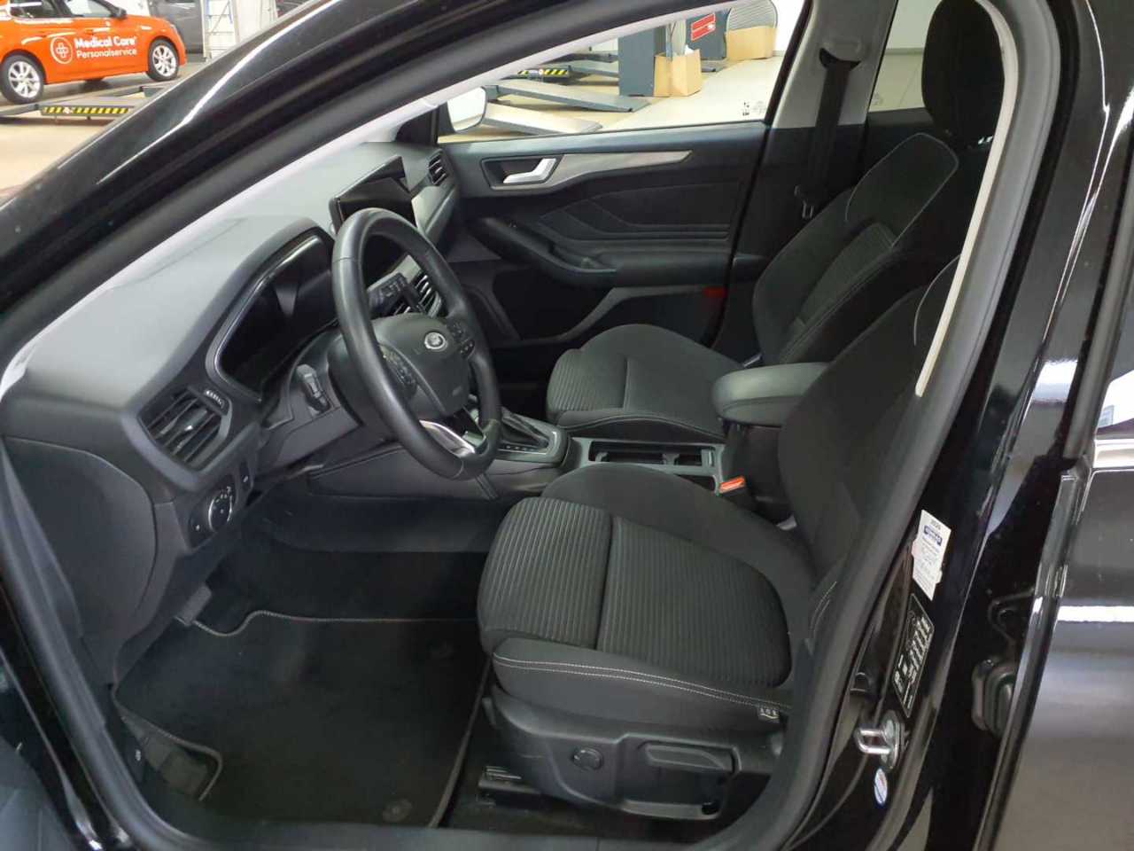 Ford Focus Turnier 1.0 EcoBoost Hybrid Aut. TITANIUM X 7