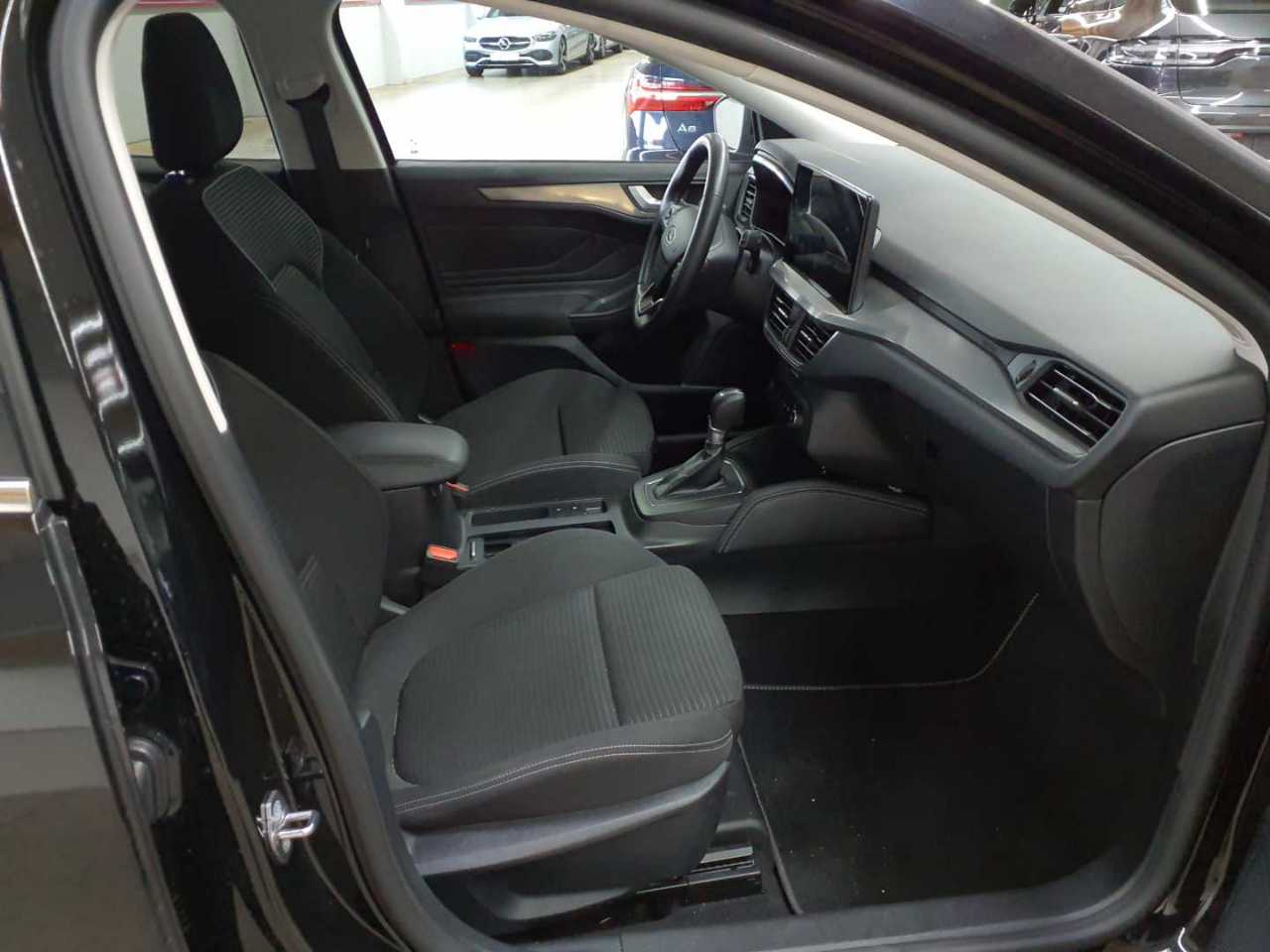 Ford Focus Turnier 1.0 EcoBoost Hybrid Aut. TITANIUM X 8