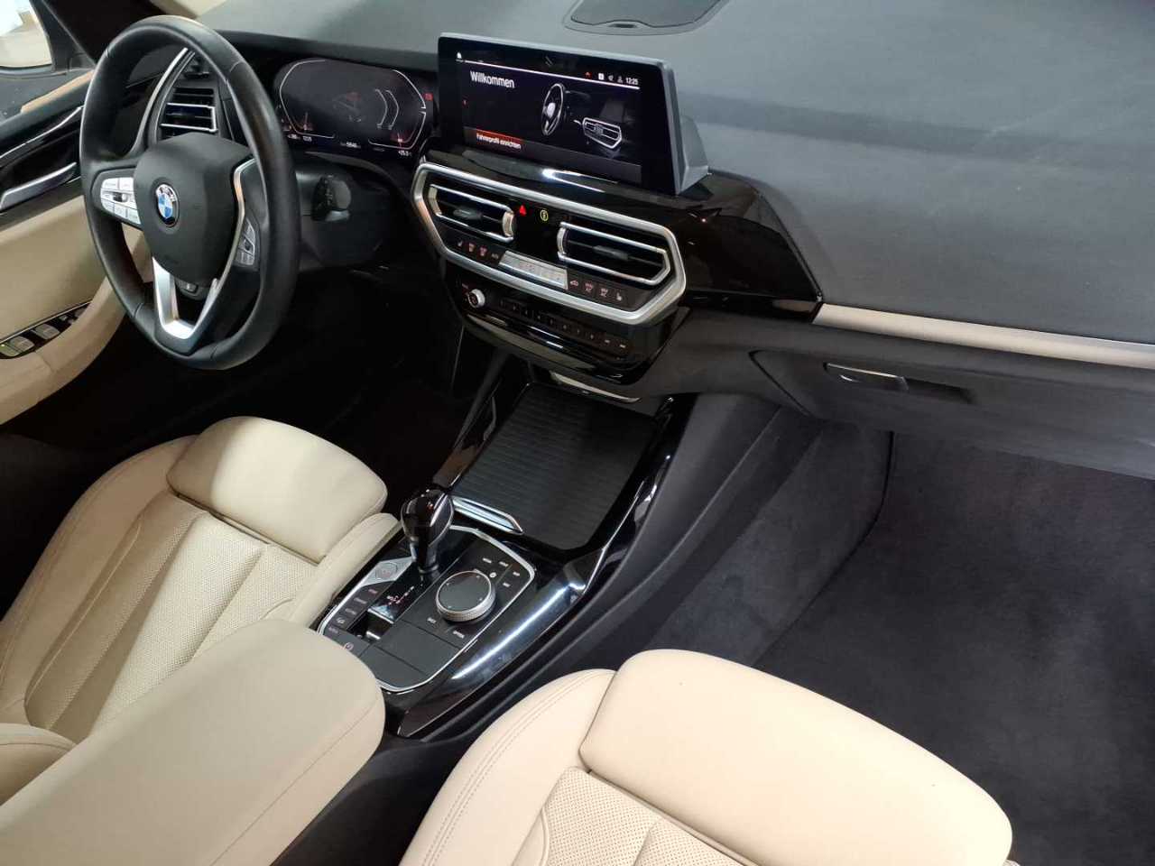 Bmw X3 xDrive20d Aut. 9