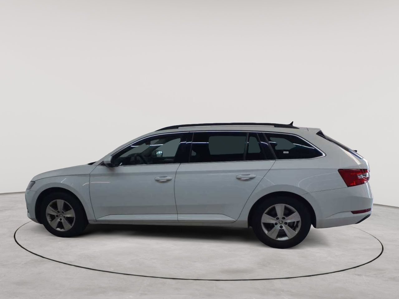 Skoda Superb Combi 2.0 TDI DSG Ambition 6