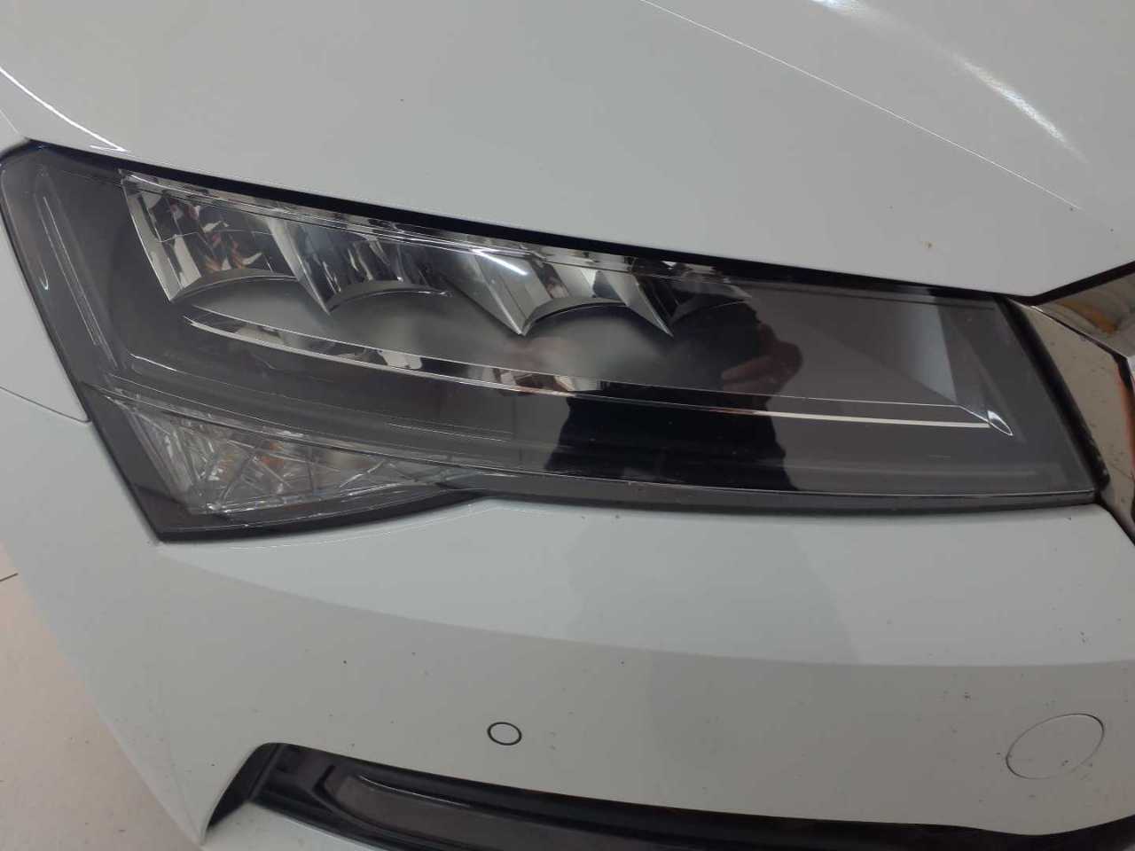 Skoda Superb Combi 2.0 TDI DSG Ambition 18