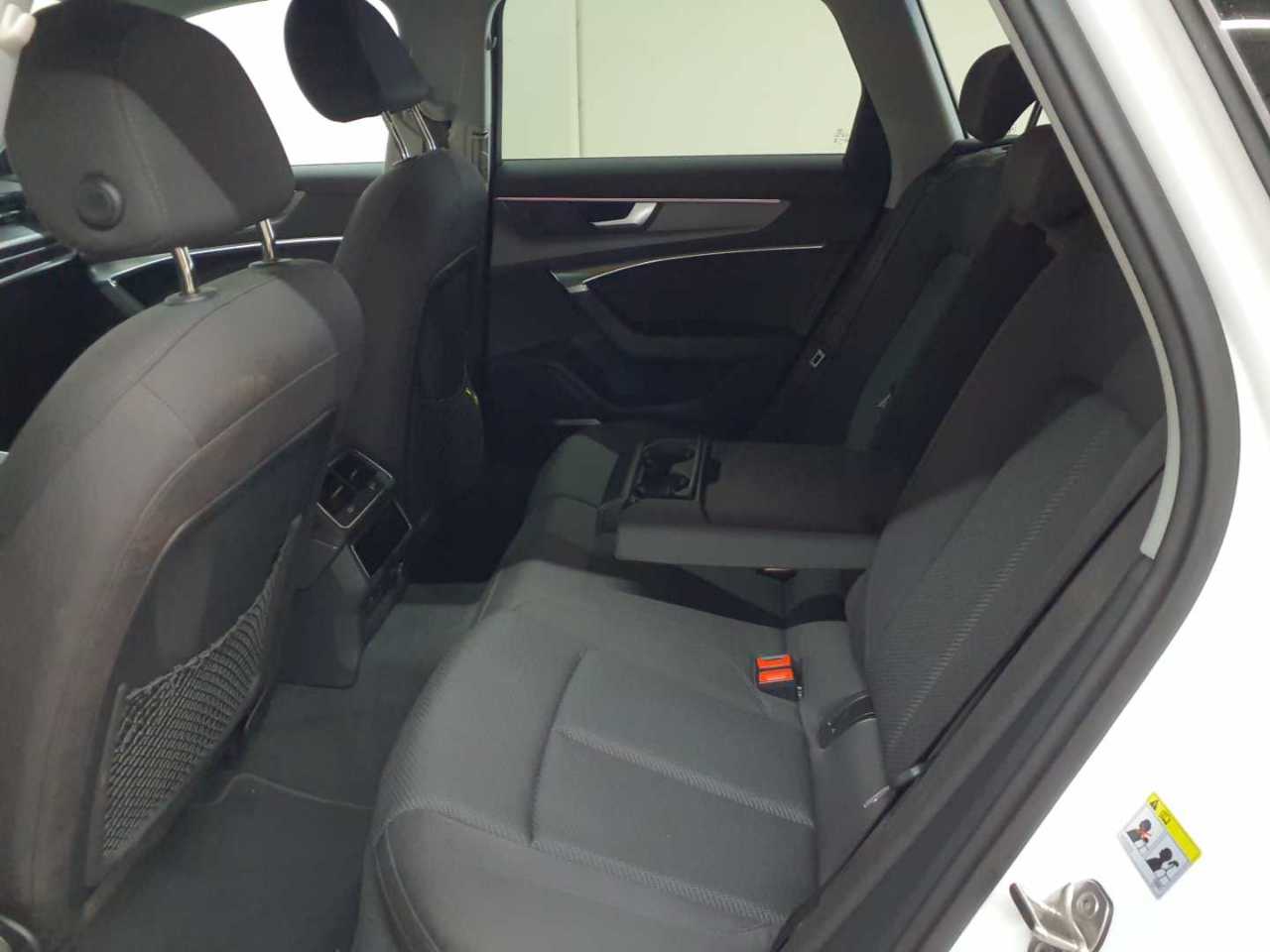 Audi A6 Avant 40 TDI S tronic 13