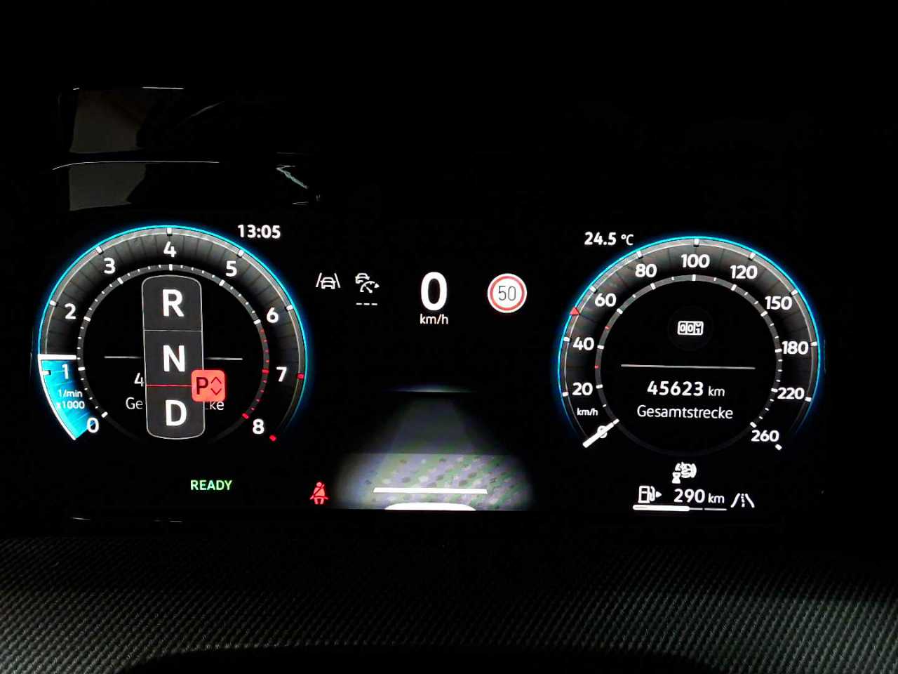 Vw Golf Variant 1.5 eTSI OPF DSG R-Line 11