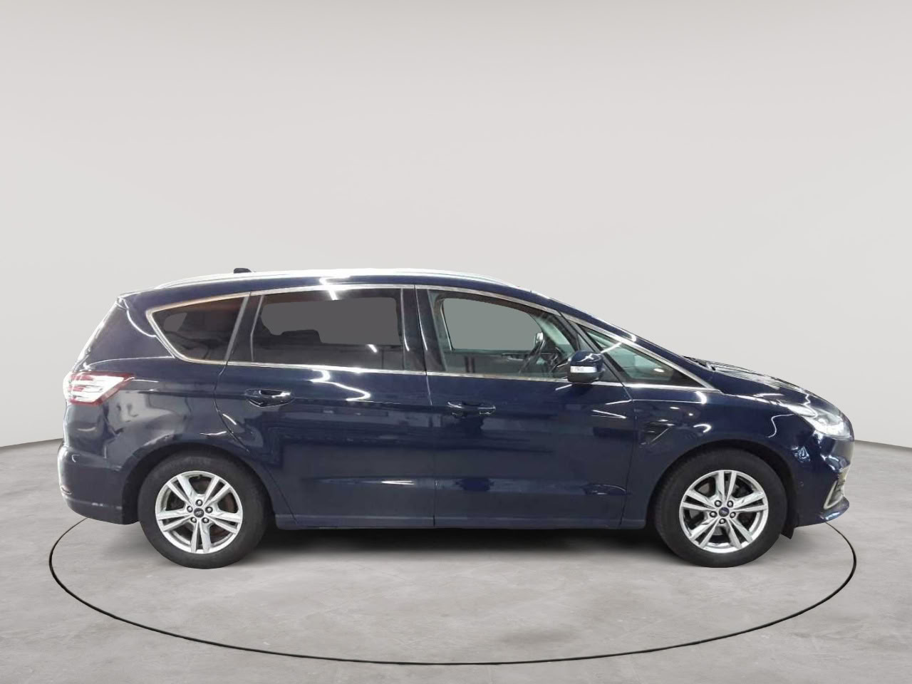 Ford S-Max 2.0 EcoBlue TITANIUM 3