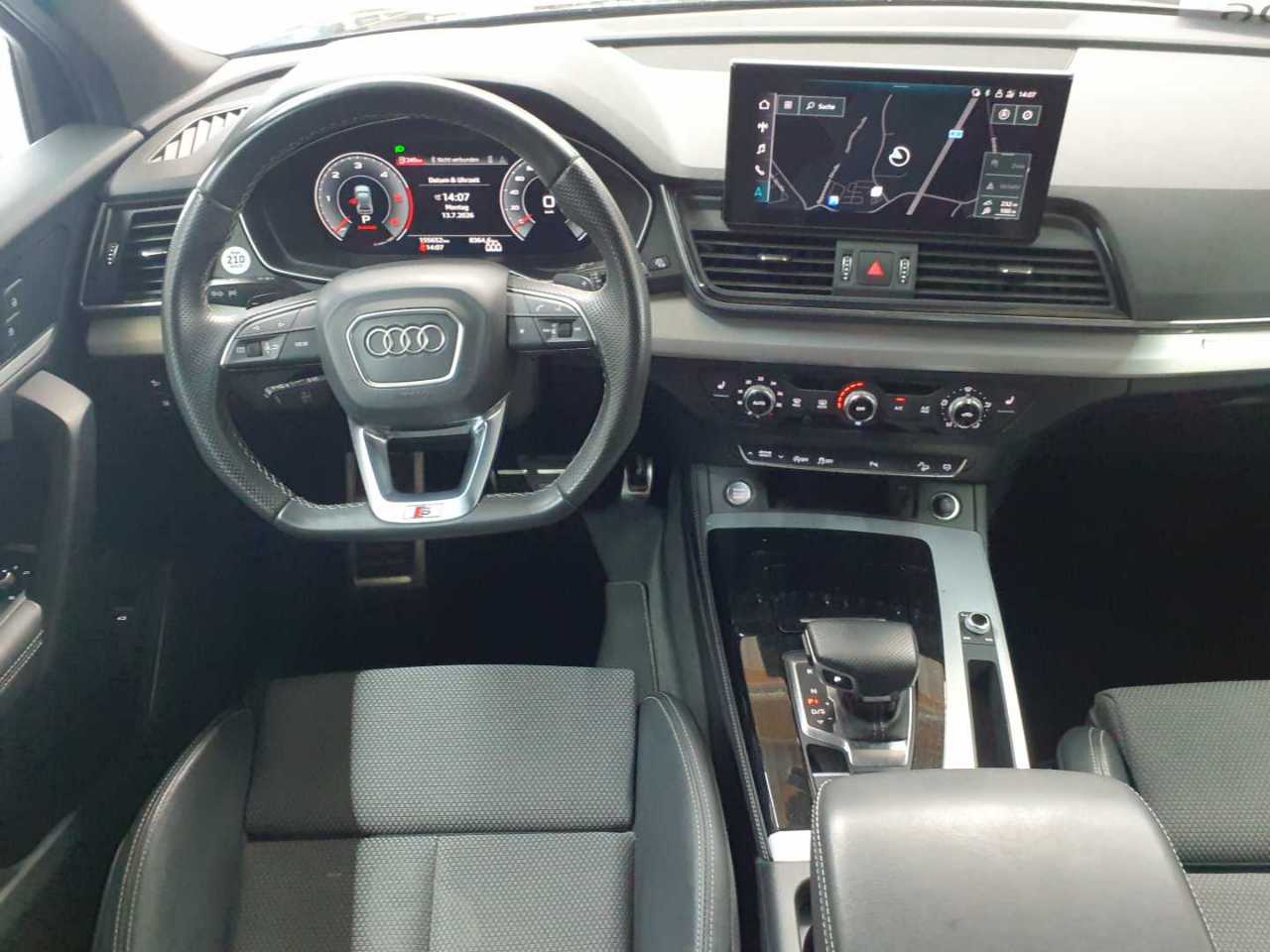 Audi Q5 40 TDI quattro S tronic S line 9