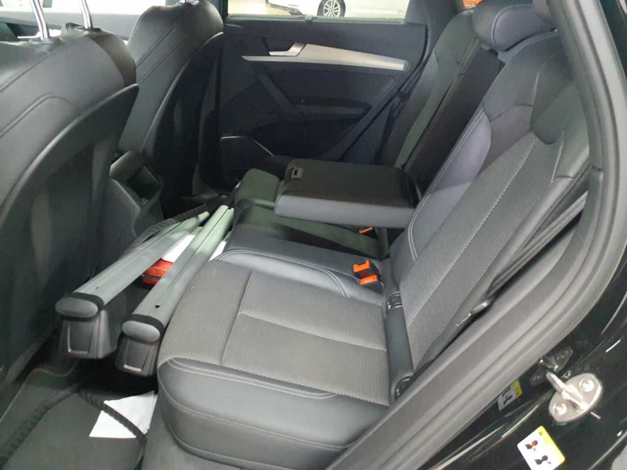 Audi Q5 40 TDI quattro S tronic S line 13