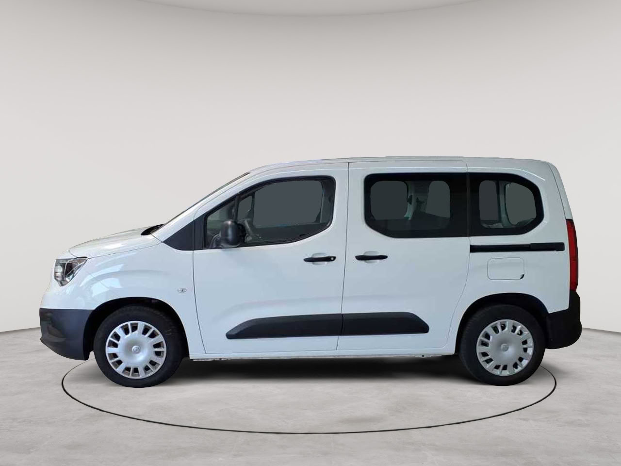 Opel Combo Life 1.5 D Start/Stop 6