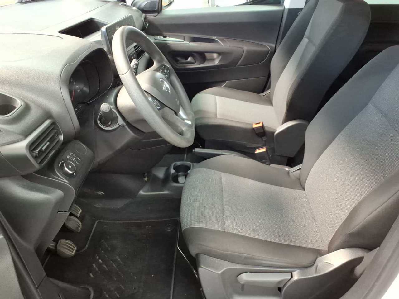 Opel Combo Life 1.5 D Start/Stop 8