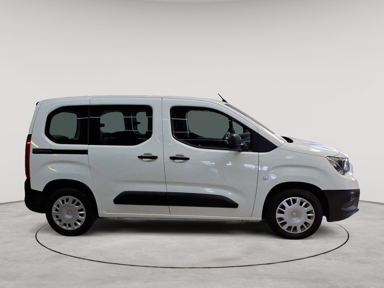 Opel Combo Life 1.5 D Start/Stop 3